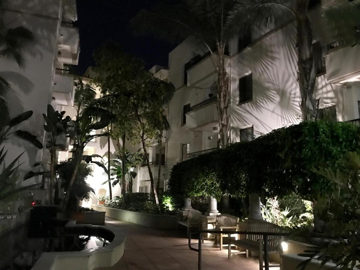 "Resort Style Amenities Walk To Ucla" W Pool & Parking B2 Los Angeles Exterior photo